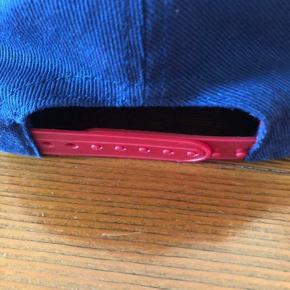 ¥€$ YES Snapback - Picture 3 of 4